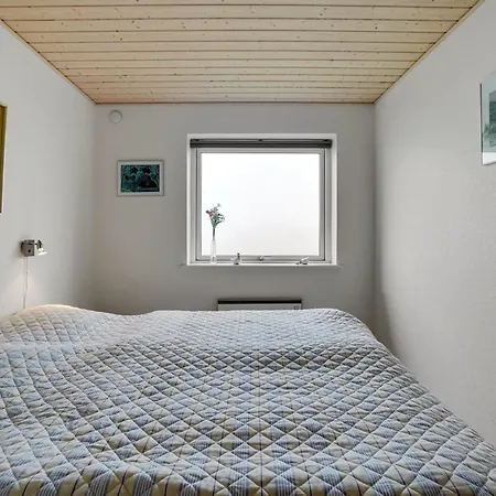 Casa de Férias Ambrosius - 75m From The Sea By Interhome